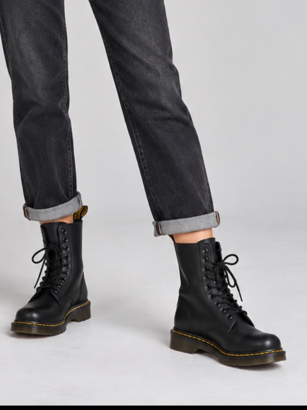 Dr martens lace up boots black size 39 new